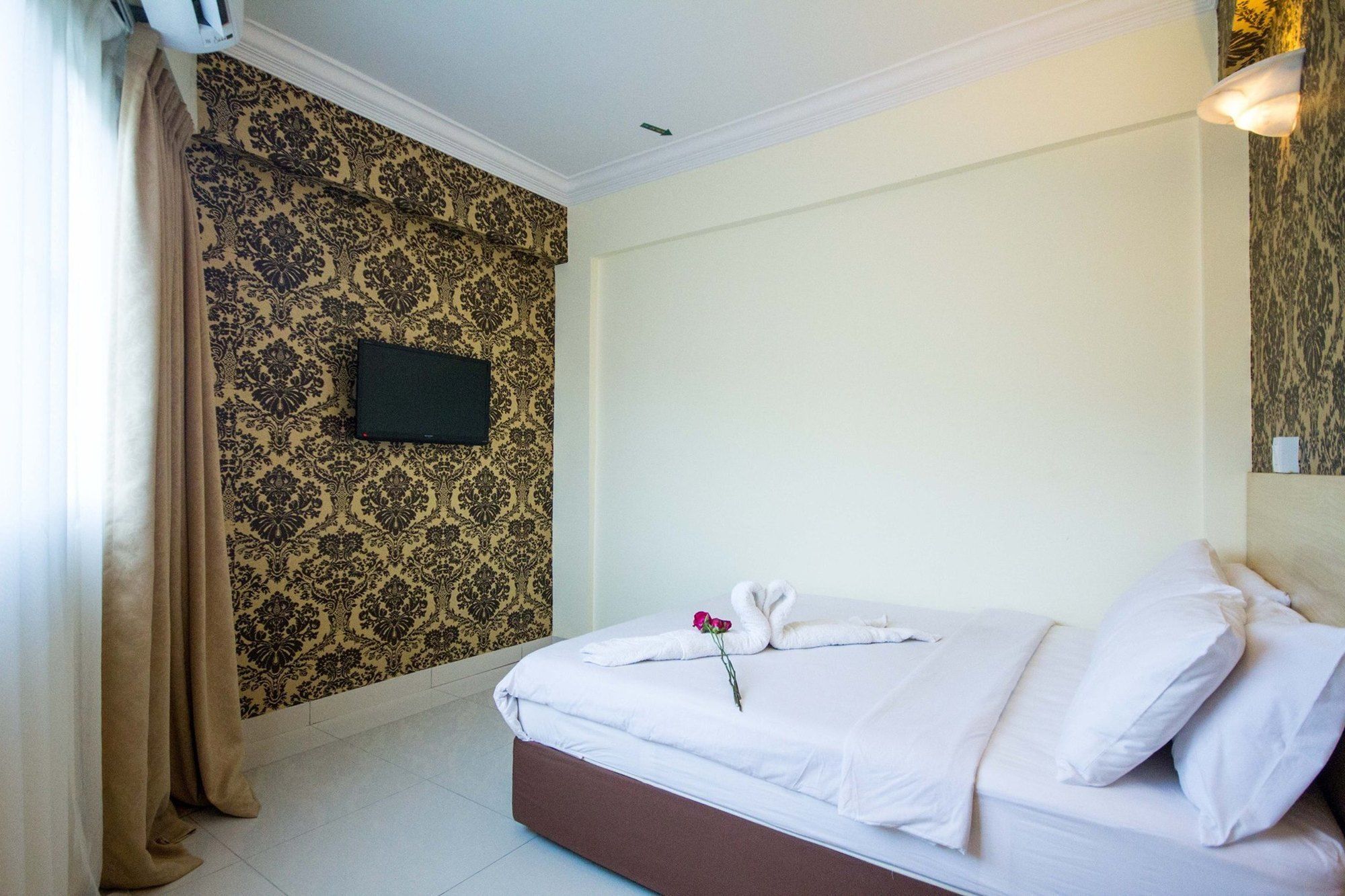Sea Princess Hotel Teluk Bahang Exterior photo
